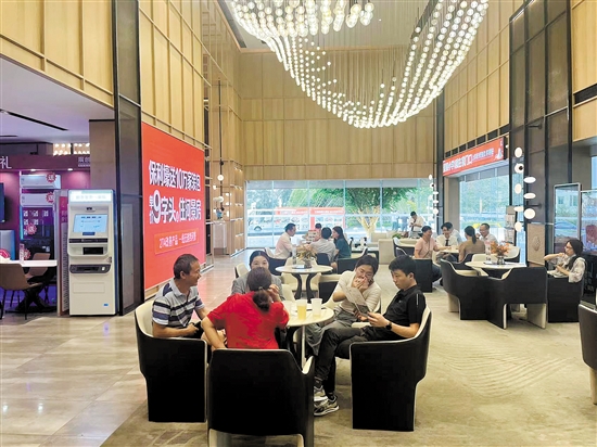 今年前5個月，我市購房戶籍結(jié)構(gòu)中，市外戶籍占比達38%。