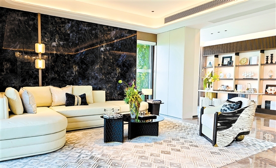 江發(fā)·翡翠觀瀾樣板房實景圖。