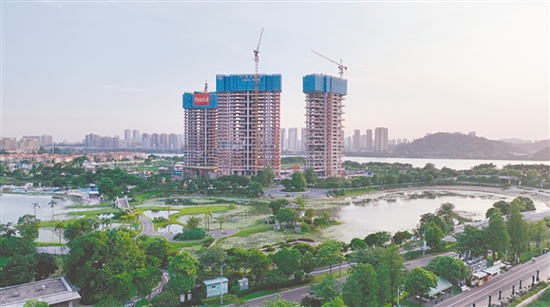 江發(fā)·天御灣景觀資源出色。