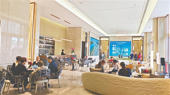 高品質(zhì)樓盤人氣旺。