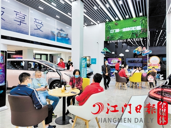 如何通過直播，提升消費者到店成交值得思考。