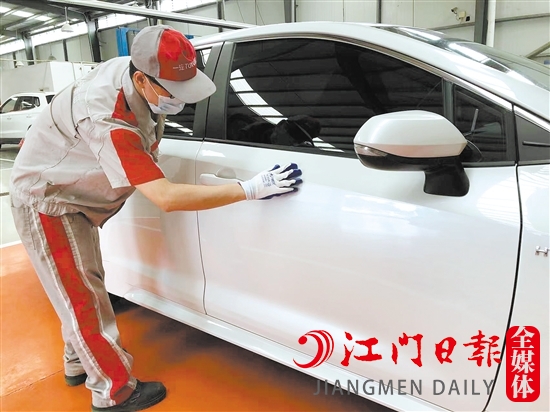 賣(mài)車(chē)前可以對(duì)車(chē)輛進(jìn)行適當(dāng)?shù)木S護(hù)。