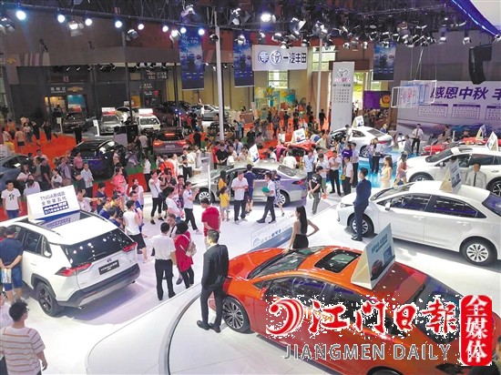 十年來，江門車展檔次越來越高。