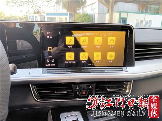 12英寸全液晶觸控大屏功能強(qiáng)大。