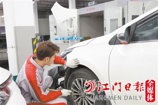 前來鈑金、噴漆的車輛不在少數(shù)。
