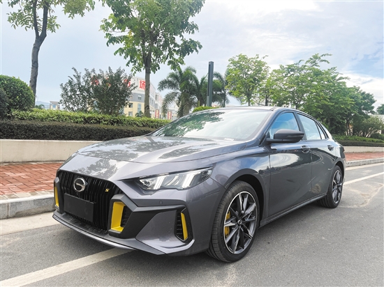 2023款影豹的外觀運動感十足。